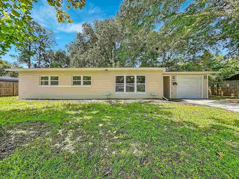 Exterior - 1325 Hibiscus St, Saint Augustine, FL 32084 photo 5 of 5