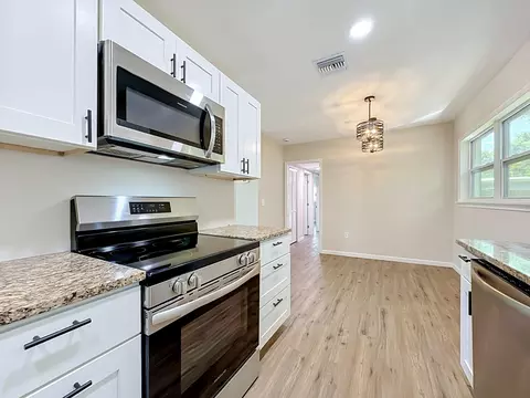 Kitchen - 1325 Hibiscus St, Saint Augustine, FL 32084 photo 4 of 4