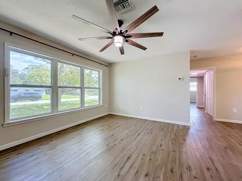 Living - 1325 Hibiscus St, Saint Augustine, FL 32084 photo 3 of 3