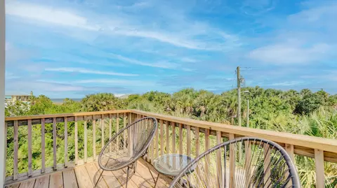 Exterior - 670 A1a Beach Blvd #D, Saint Augustine, FL 32080 photo 2 of 11