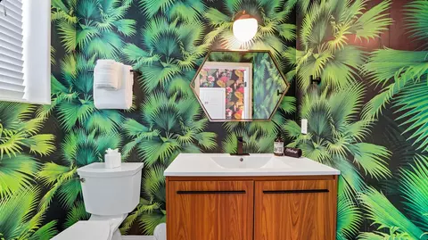 Bath - 670 A1a Beach Blvd #D, Saint Augustine, FL 32080 photo 7 of 7