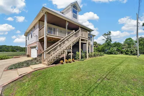Exterior - 496 Lakeshore Dr, Saint Augustine, FL 32095 photo 8 of 14