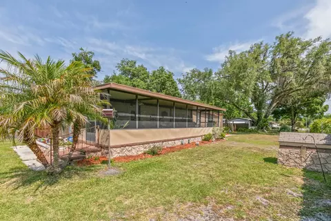 227 Spec Ln, Crescent City, FL 32112