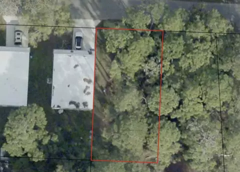 1105 Puryear St, Saint Augustine, FL 32084 photo 2