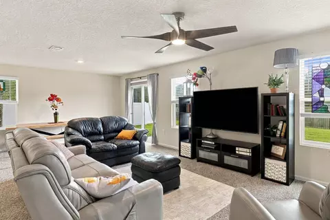 Living - 23 Cannon Ball Dr, Saint Augustine, FL 32084 photo 3 of 3