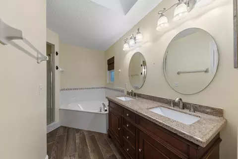 Bath - 380 Trade Wind Ln, Saint Augustine, FL 32080 photo 1 of 6