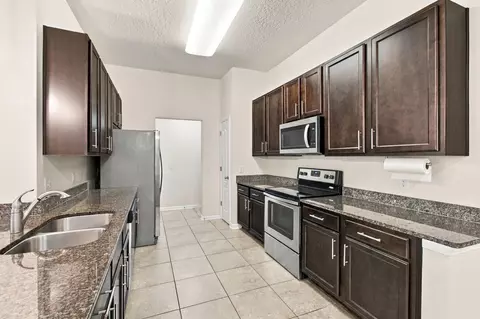 Kitchen - 1017 Golden Lake Loop, Saint Augustine, FL 32084 photo 5 of 11
