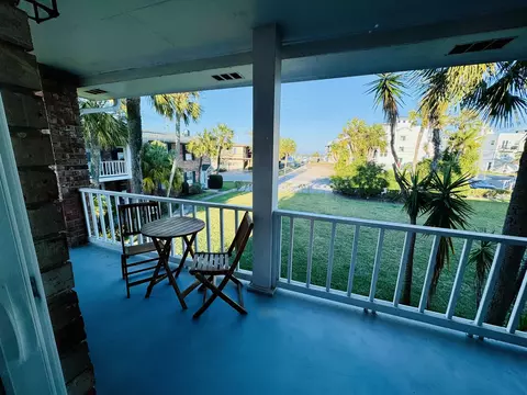 Exterior - 22 Comares Ave #6C, Saint Augustine, FL 32080 photo 4 of 12