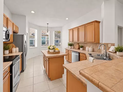 Kitchen - 1005 Makarios Dr, Saint Augustine, FL 32080 photo 1 of 2