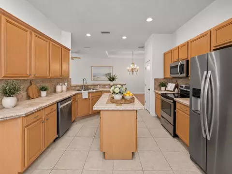 Kitchen - 10 05 Makarios Dr, Saint Augustine, FL 32080 photo 2 of 2