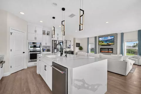 Kitchen - 367 Five Island Dr, Saint Augustine, FL 32080 photo 5 of 6