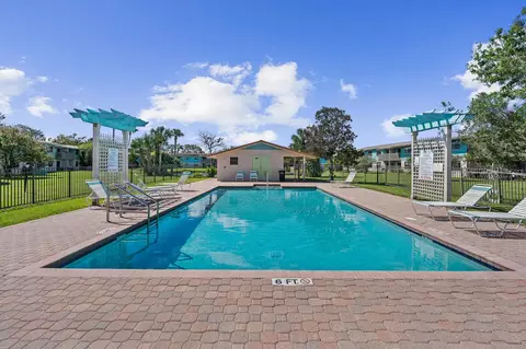 Exterior - 650 W Pope Rd #266, Saint Augustine, FL 32080 photo 8 of 9