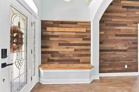 Entry Way - 291 Cortez Dr, Saint Augustine, FL 32086 photo 2 of 3