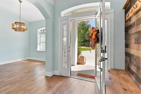Entry Way - 291 Cortez Dr, Saint Augustine, FL 32086 photo 1 of 3