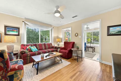 Living - 44 Sylvan Dr, Saint Augustine, FL 32084 photo 2 of 4