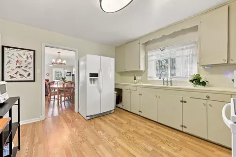 Kitchen - 44 Sylvan Dr, Saint Augustine, FL 32084 photo 3 of 5