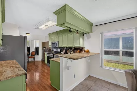 Kitchen - 184 Marsh Island Cir, St Augustine, FL 32096 photo 1 of 4
