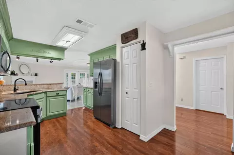 Entry Way - 184 Marsh Island Cir, St Augustine, FL 32096 photo 2 of 4