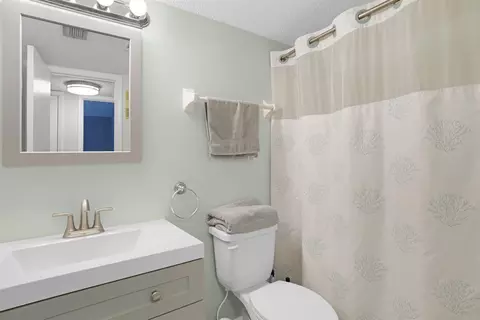 Bath - 6300 A1a S A62u, Saint Augustine, FL 32080 photo 1 of 4