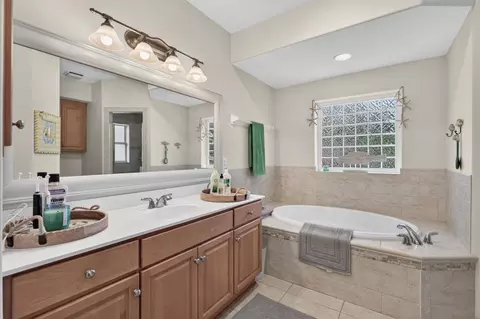 Bath - 1753 Castile St, Saint Augustine, FL 32080 photo 5 of 10