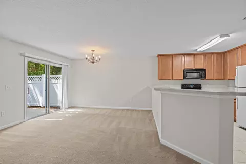 Living - 816 S Black Cherry Dr, Saint Johns, FL 32259 photo 2 of 5