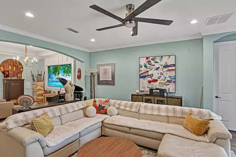 Living - 220 Paseo Terrazza #401, Saint Augustine, FL 32095 photo 6 of 7
