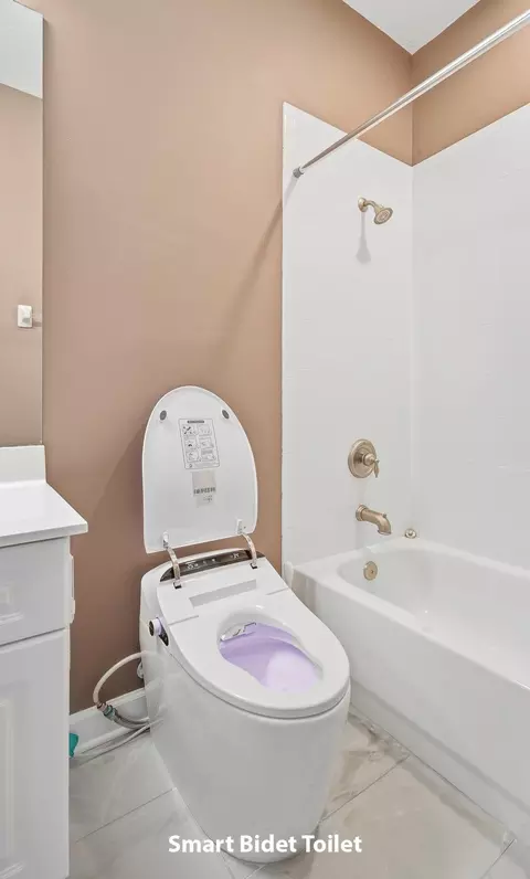 Bath - 220 Paseo Terrazza #401, Saint Augustine, FL 32095 photo 4 of 7