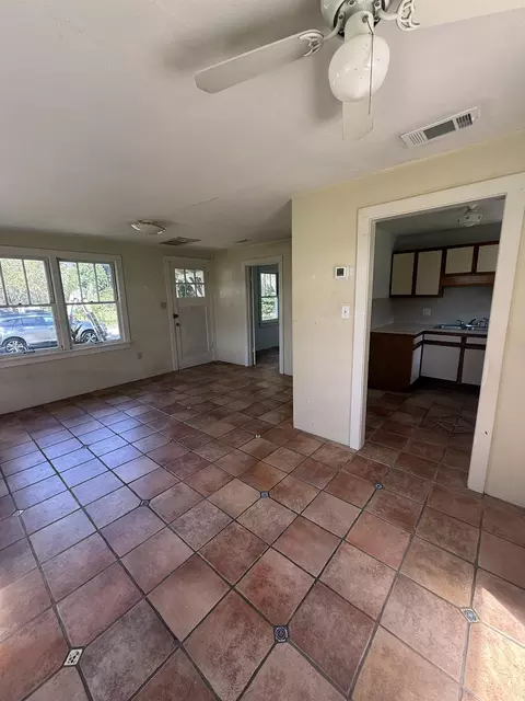Living - 29 Dufferin St UNIT B, Saint Augustine, FL 32084 photo 2 of 2