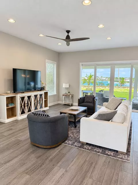 Living - 253 Rum Runner Way, Saint Johns, FL 32259 photo 1 of 2