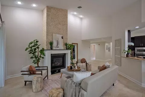 Living - 335 N Shore Cir #1021, Saint Augustine, FL 32092 photo 2 of 2
