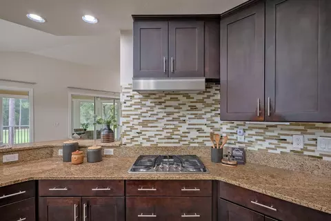 Kitchen - 335 N Shore Cir #1021, Saint Augustine, FL 32092 photo 6 of 7