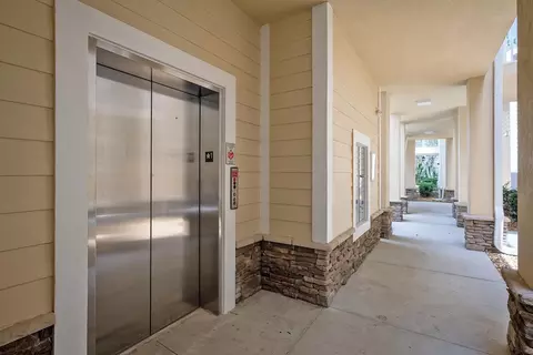 Entry Way - 335 N Shore Cir #1021, Saint Augustine, FL 32092 photo 1 of 13