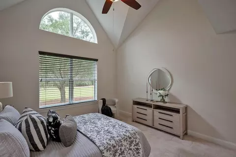 Bedroom - 335 N Shore Cir #1021, Saint Augustine, FL 32092 photo 8 of 13