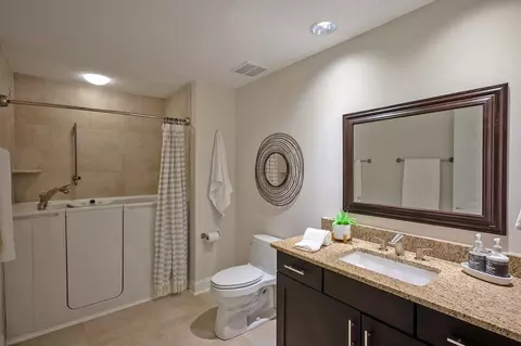 Bath - 335 N Shore Cir #1021, Saint Augustine, FL 32092 photo 2 of 8