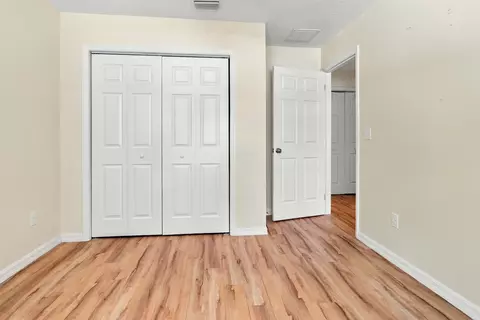 Bedroom - 230 Mimosa Rd, Saint Augustine, FL 32086 photo 6 of 7