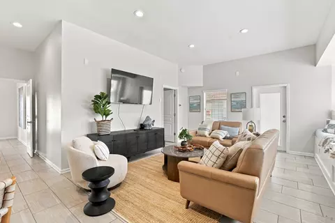 Living - 5447 Atlantic Vw, Saint Augustine, FL 32080 photo 1 of 10