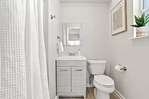 Bath - 5447 Atlantic Vw, Saint Augustine, FL 32080 photo 2 of 6