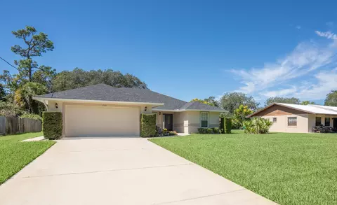 Exterior - 208 Cowry, Saint Augustine, FL 32086 photo 2 of 9