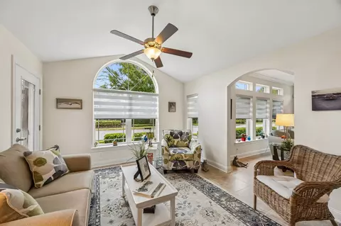 Living - 66 Ocale Ct, Saint Augustine, FL 32084 photo 6 of 7