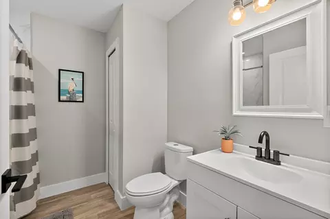 Bath - 816 W 9th St, Saint Augustine, FL 32084 photo 3 of 4