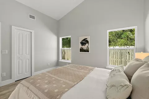 Bedroom - 816 W 9th St, Saint Augustine, FL 32084 photo 2 of 4