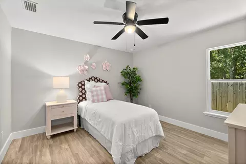 Bedroom - 816 W 9th St, Saint Augustine, FL 32084 photo 3 of 4