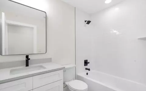 Bath - 4705 Avenue B, Saint Augustine, FL 32095 photo 1 of 3