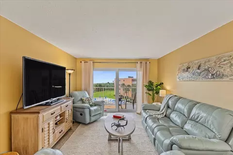 Living - 4 Ocean Trace Rd #419, Saint Augustine Beach, FL 32080 photo 2 of 4