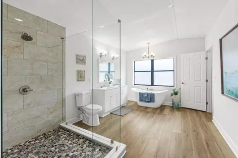 Bath - 1301 Hernandez Blvd, Saint Augustine, FL 32080 photo 1 of 6