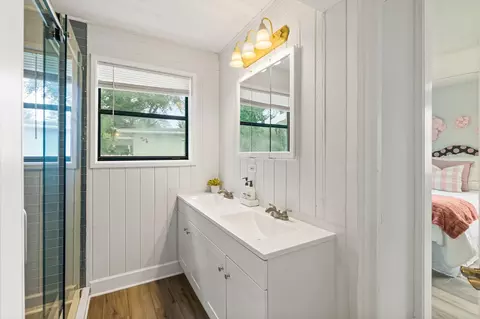 Bath - 1301 Hernandez Blvd, Saint Augustine, FL 32080 photo 4 of 6