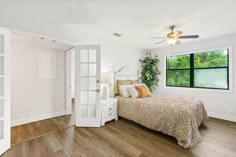 Bedroom - 1301 Hernandez Blvd, Saint Augustine, FL 32080 photo 2 of 6