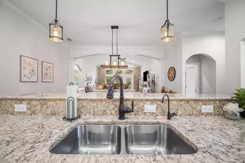 Kitchen - 84 Amacano Ln, Saint Augustine, FL 32084 photo 4 of 5