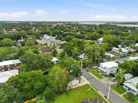 View/Area - 136 M L King Ave, Saint Augustine, FL 32084 photo 7 of 8