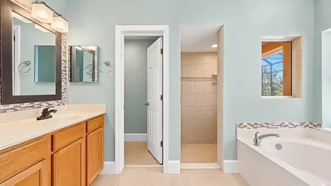 Bath - 224 Bilbao Dr, Saint Augustine, FL 32086 photo 2 of 10